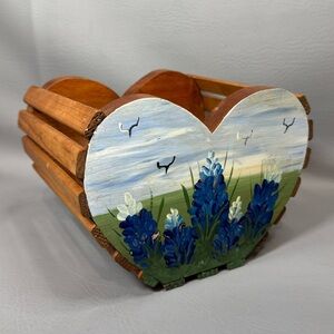 Vintage hand painted blue bonnets napkin holder basket heart-shaped Farmhouse